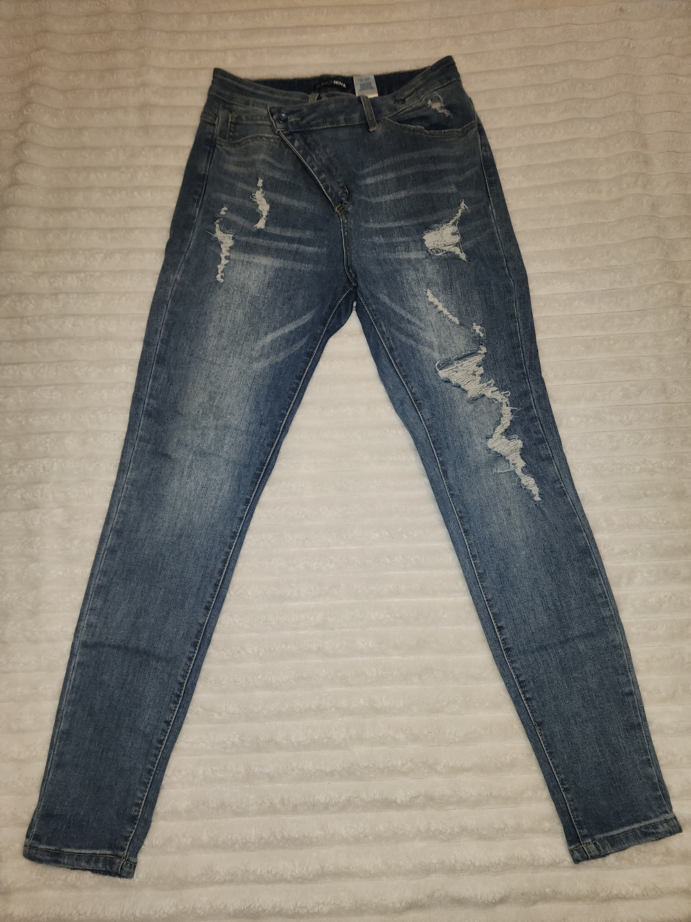 Fashion Nova Women's Distressed Skinny Jeans - Medium Blue